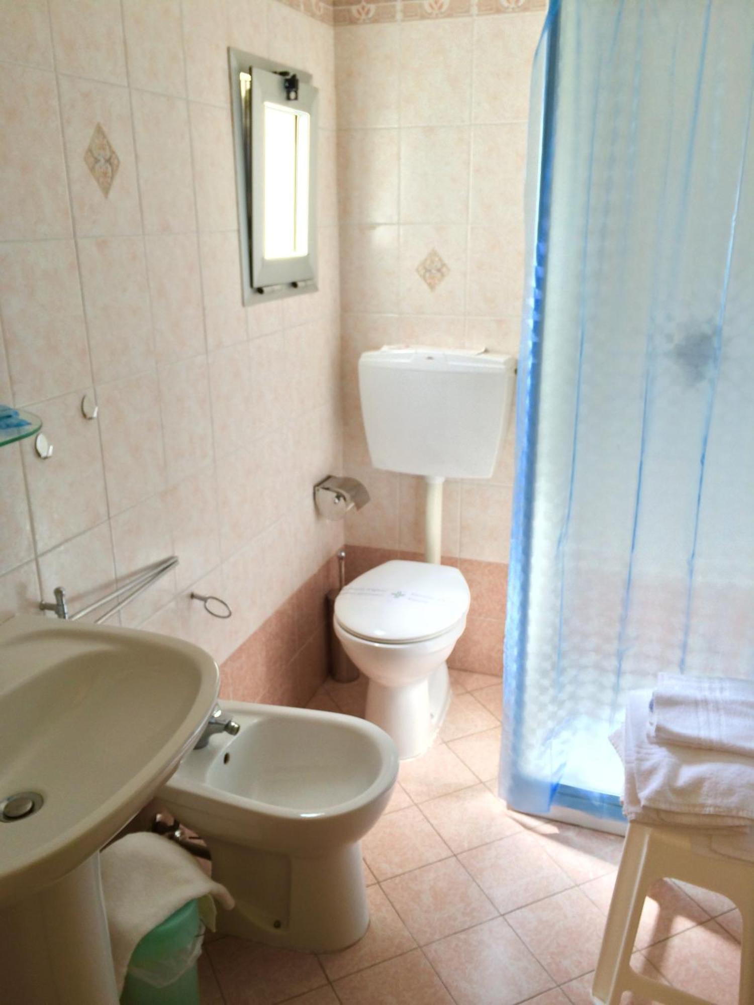 Lungomare Hotel Marina di Cecina Rum bild